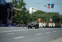 Photo of Parada militară cu prilejul Zilei Independenței