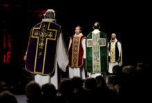 Photo of Prezentare de modă pentru preoți